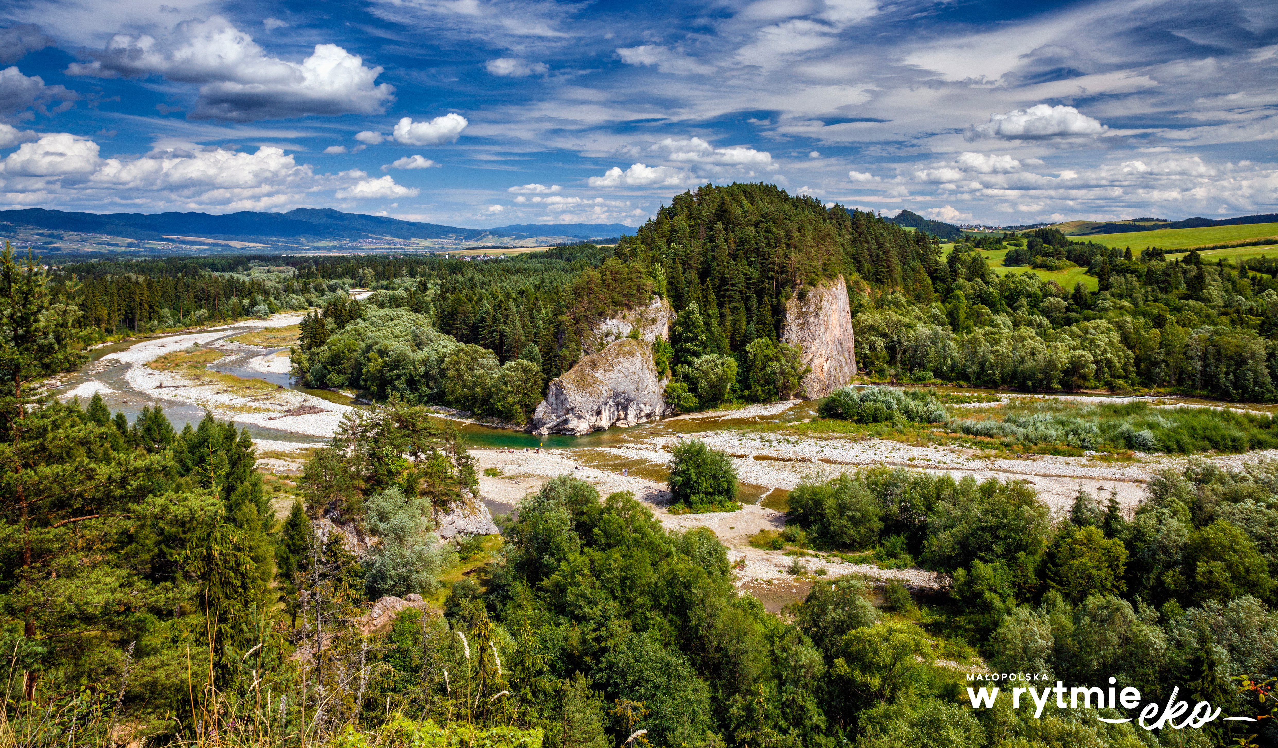 widok na rzekę 